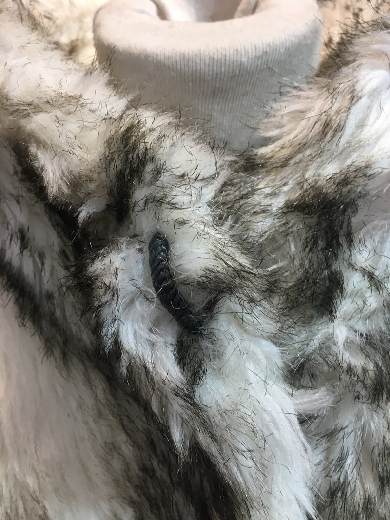 Vintage White & Grey Faux Fur Coat - Size M