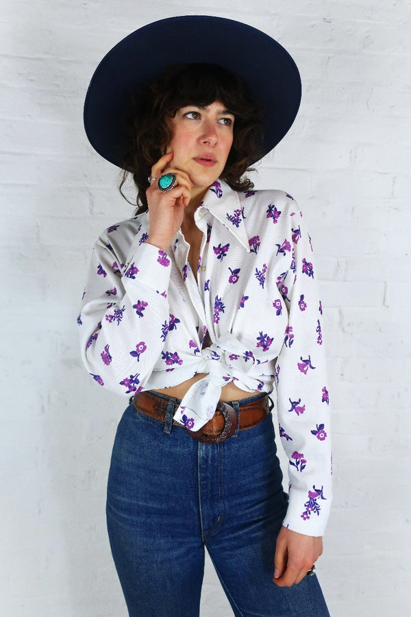 Vintage Retro Dagger Collar Shirt - Pearl & Violet Floral Shirt - Free Size M/L by all about audrey